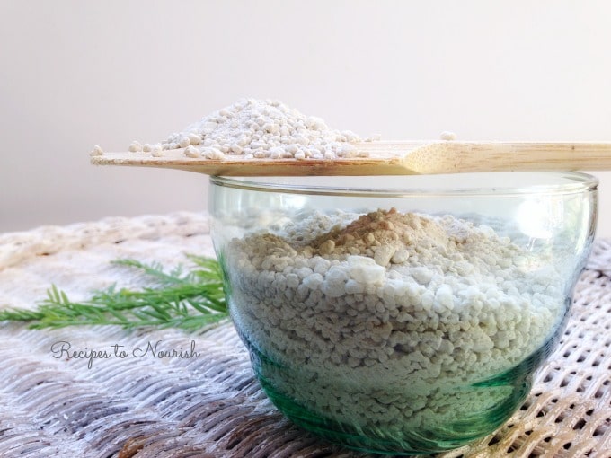 DIY bath salts with clay and epsom salt.