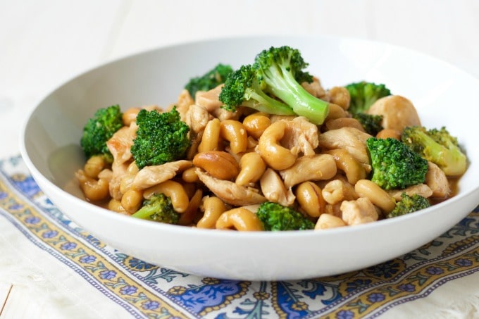 Bowl of broccoli cashew chicken. 