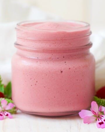 (Ad) Creamy, indulgent, sweet and tangy goodness, this High Protein Raspberry Cheesecake Smoothie makes the perfect breakfast or snack. Pretty and pink and naturally sweetened, this healthy smoothie has 6 simple ingredients and is so refreshing and sure to please. | Recipes to Nourish