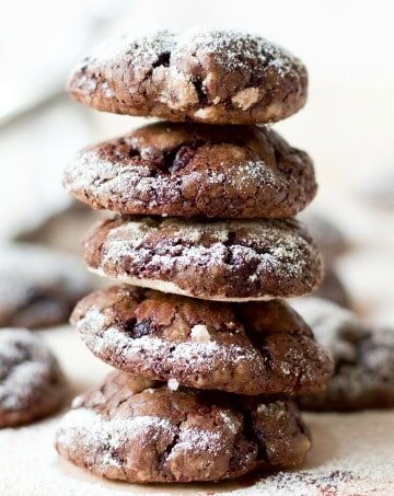 (ad) Paleo Sweet Beet Chocolate Crinkles are a fun twist on the classic holiday favorite! These healthier, grain free cookies have a delicious, crackly top and are full of dark chocolaty flavor with a hint of sweet earthy beets. | Recipes to Nourish