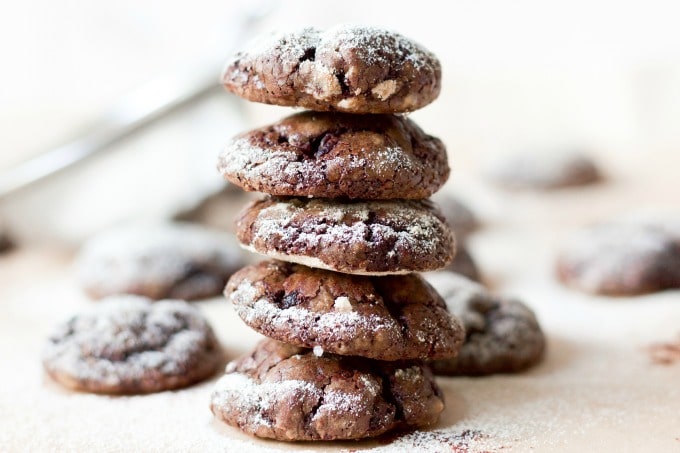 (ad) Paleo Sweet Beet Chocolate Crinkles are a fun twist on the classic holiday favorite! These healthier, grain free cookies have a delicious, crackly top and are full of dark chocolaty flavor with a hint of sweet earthy beets. | Recipes to Nourish