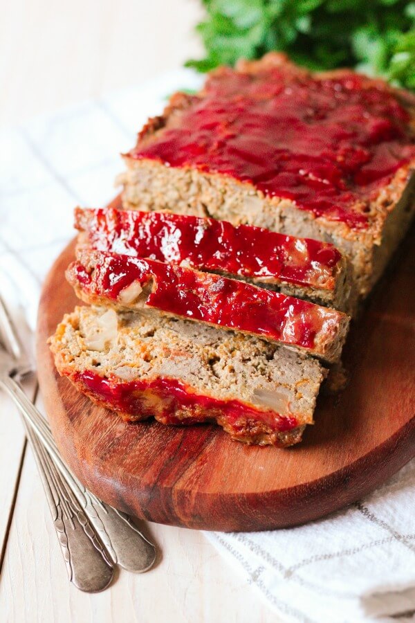 Meatloaf with 3 slices.