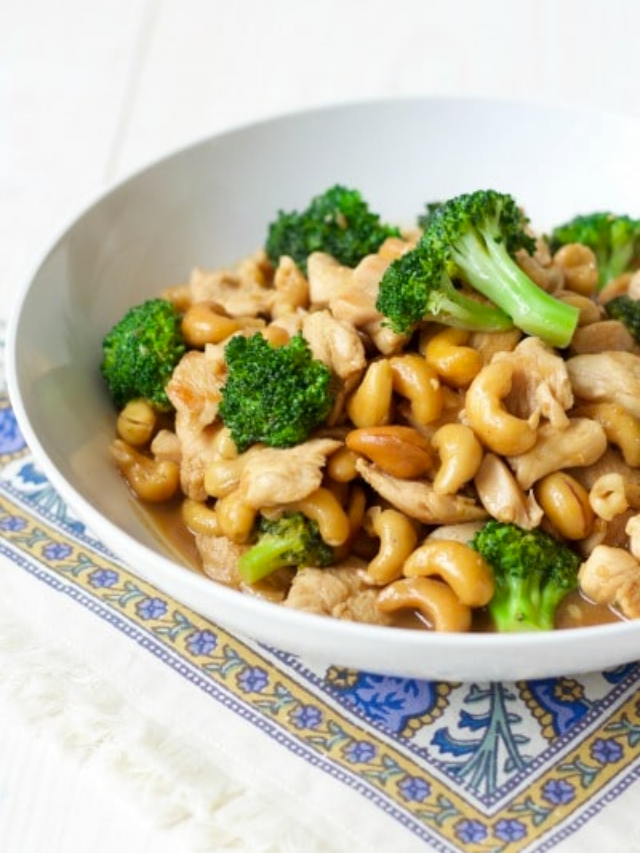 One Pan Broccoli Cashew Chicken